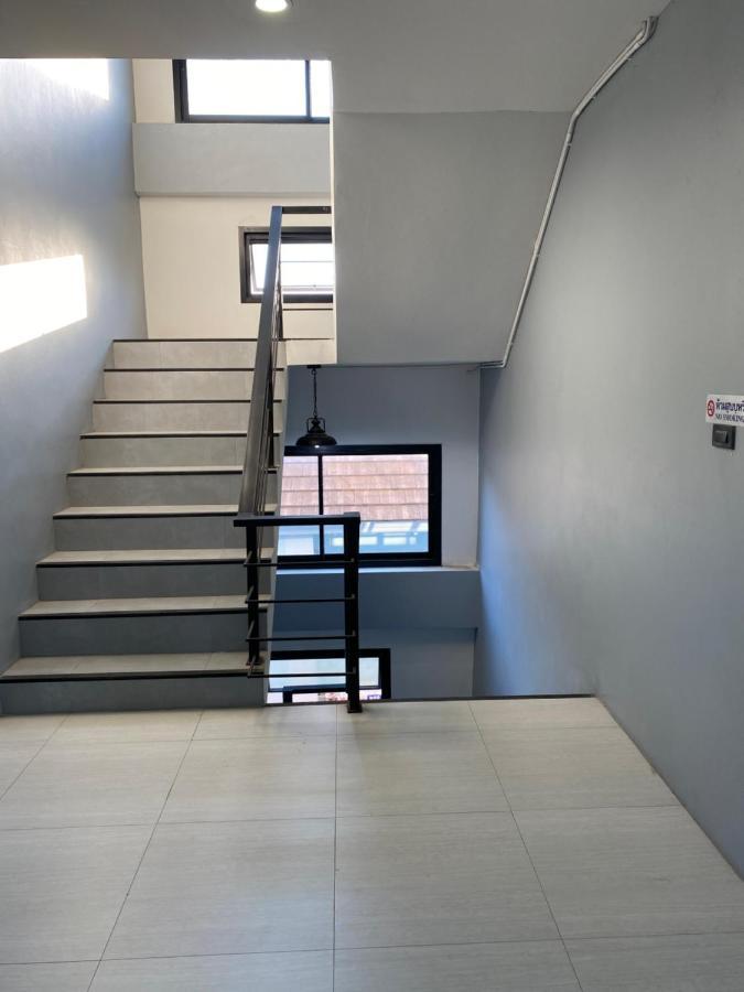 Aparthotel Dd Modern House Surat Thani Zewnętrze zdjęcie